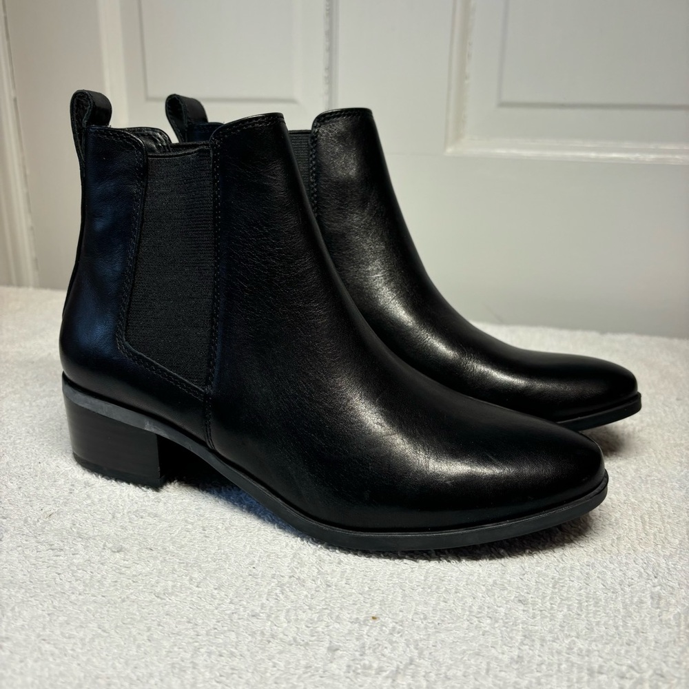 Steve Madden - Black leather ankle boots